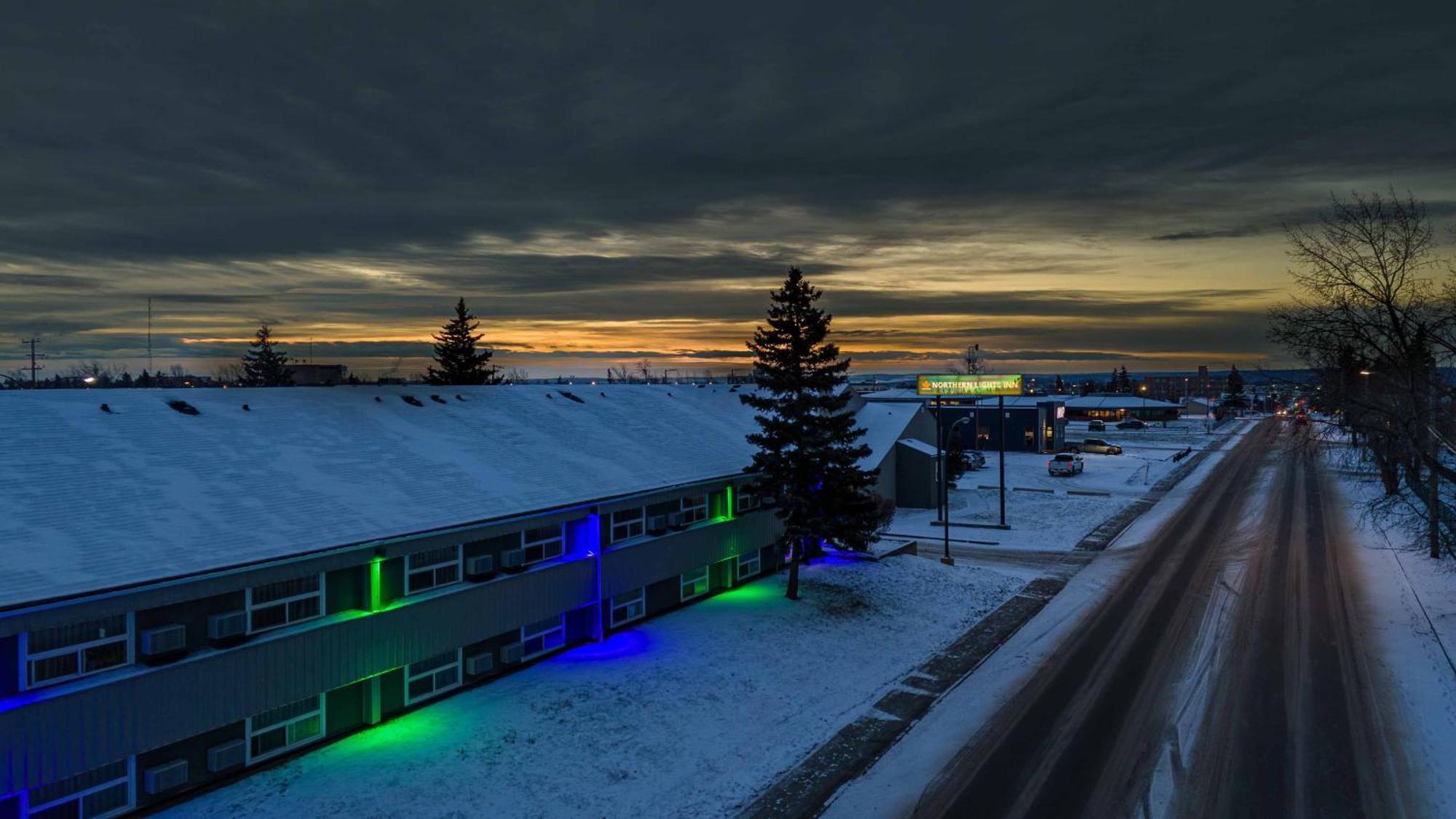 Northern Lights Inn Fort St. John Exterior foto